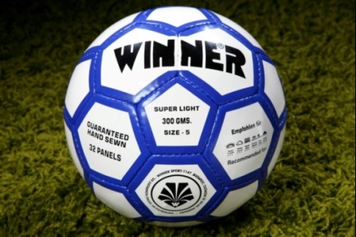 Мяч футбольный тренировочный WINNER SUPER LIGHT